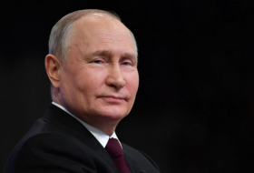    Putinin vizit kartı 2 milyona satılıb   