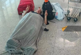    Fransız jurnalist Ermənistana buraxılmadı:    Aeroportda aclıq aksiyası keçirir      