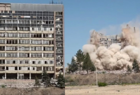    İrəvanda Müdafiə Nazirliyinin keçmiş binası partladıldı -    Video      