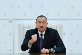 `Azərbaycan ordusu ermənilərin başını əzir` - Prezident (VİDEO)