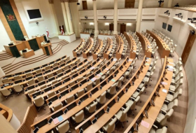    Gürcüstan parlamenti Prezidentin vetosunu ləğv edir   