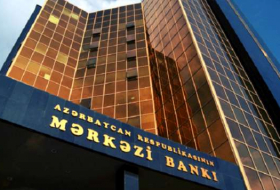 Mərkəzi Banka qarşı dollar təxribatı - FOTO