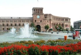 Ermənistanda demokratiya fondu yaradılır