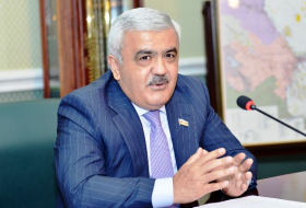Rövnәq Abdullayev yenə AFFA prezidenti seçildi 