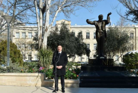 Prezident maestro Niyazinin abidəsinin açılışında - Fotolar