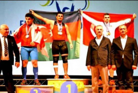 Tarmenxan Babayev qızıl medal qazandı