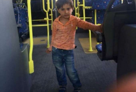Bakıda avtobusda sahibsiz uşaq tapılıb - FOTO