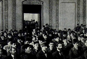Azərbaycan parlamenti 100 yaşında 