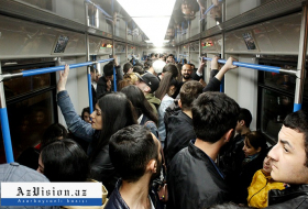 Bakı metrosunda sərnişin sıxlığı yaranıb 