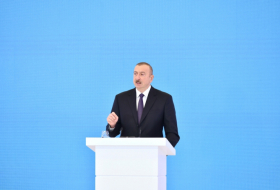       İlham Əliyev:   “Neft-qaz sektoru yeni inkişaf dövrünü yaşayır”   