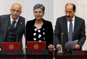 Türkiyədə 3 deputatın səlahiyyətlərinə xitam verildi