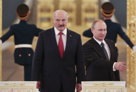  Lukaşenko Putinlə təcili danışmaq istəyir 