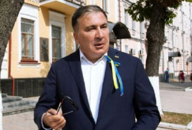  Saakaşvili Afinada döyüldü 