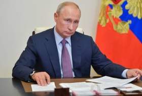 Peskovdan Putinin istefa verməsi iddiasına cavab