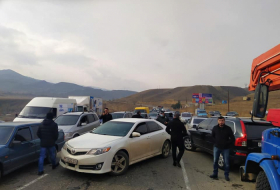 Ermənistanda etirazçılar magistral yolları bağladılar -   VİDEO    