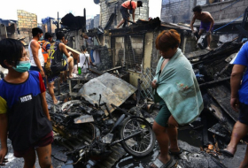 Filippində dörd uşaq yanaraq öldü