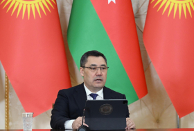    Qırğızıstan Prezidenti Şəhidlər xiyabanını ziyarət edib   