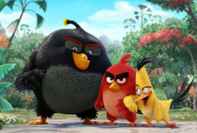 Quşlar yaşıl donuzlara qarşı - `Angry Birds`-ün yeni treyleri (VİDEO) 