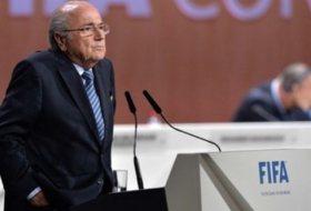 FİFA Blatterin dindirilməsinə imkan vermədi