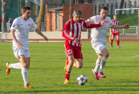 Azərbaycanlı futbolçu Latviyada ilin ən yaxşısı seçildi 